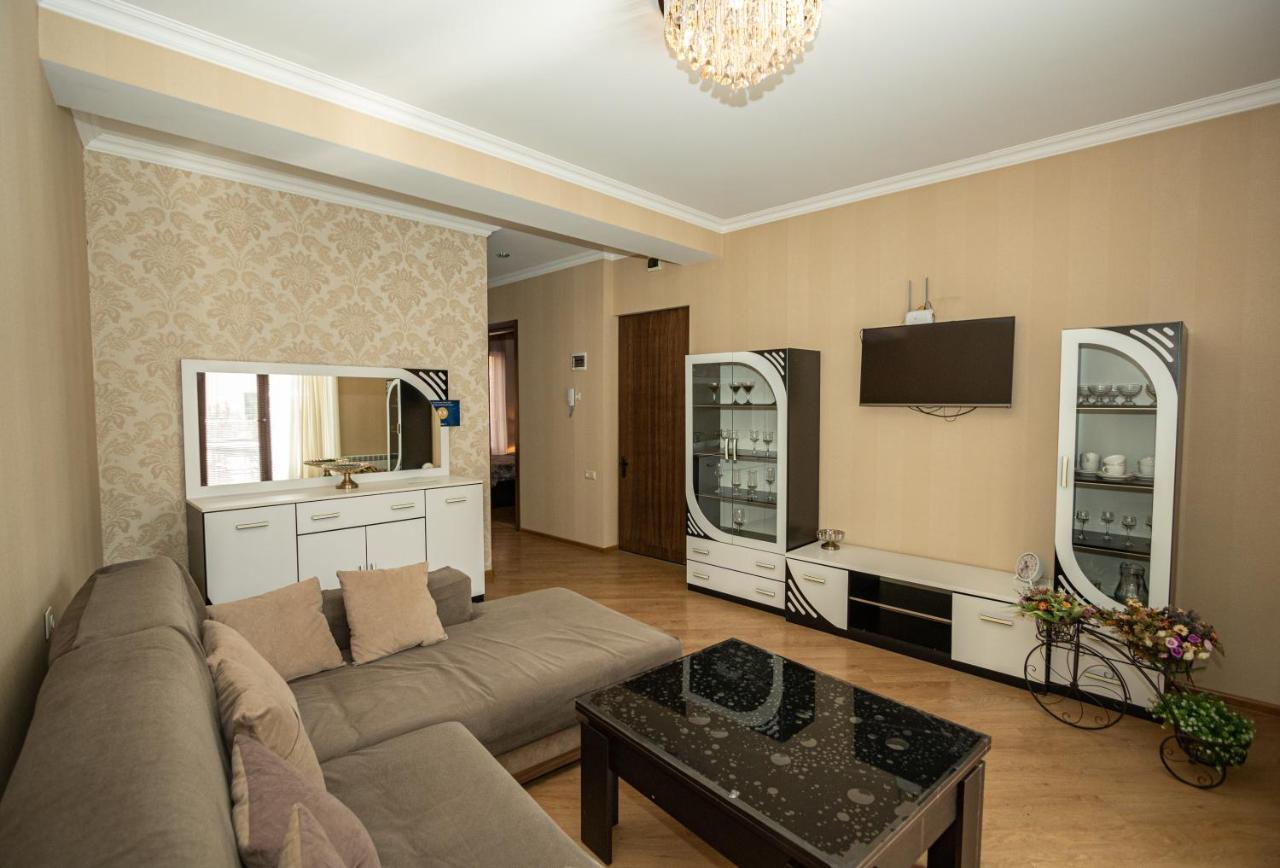 Brand New Apartment With Terrace Tiflis Exterior foto